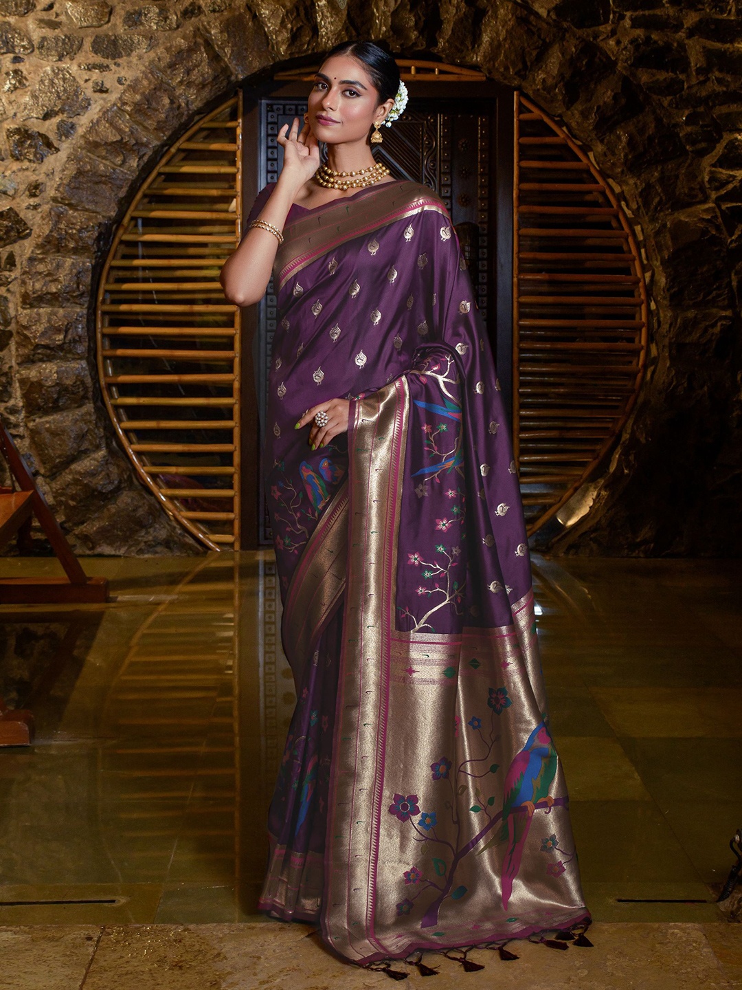 

Kandora Woven Design Zari Pure Silk Traditional Banarasi Saree, Lavender