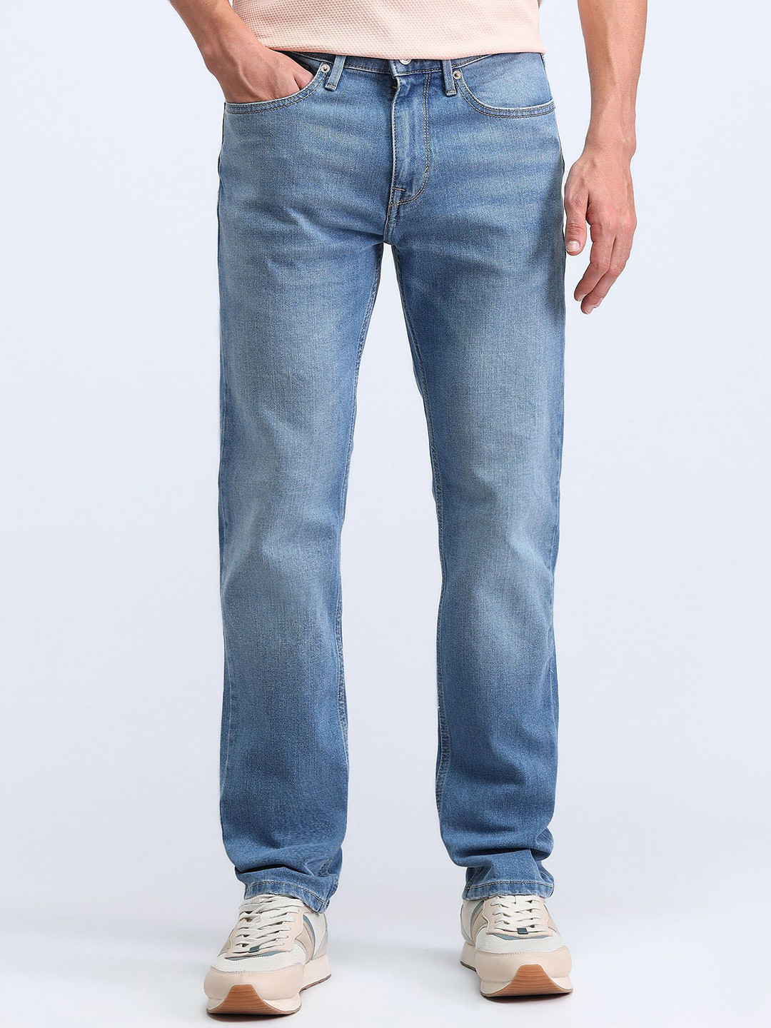 

Flying Machine Men Straight Fit Light Fade Stretchable Jeans, Blue