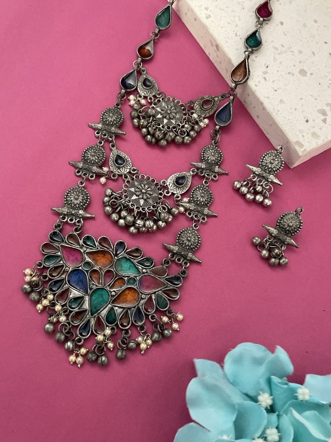 

Digital Dress Room Silver Plated Kundan Stone Studded Necklace & Earrings