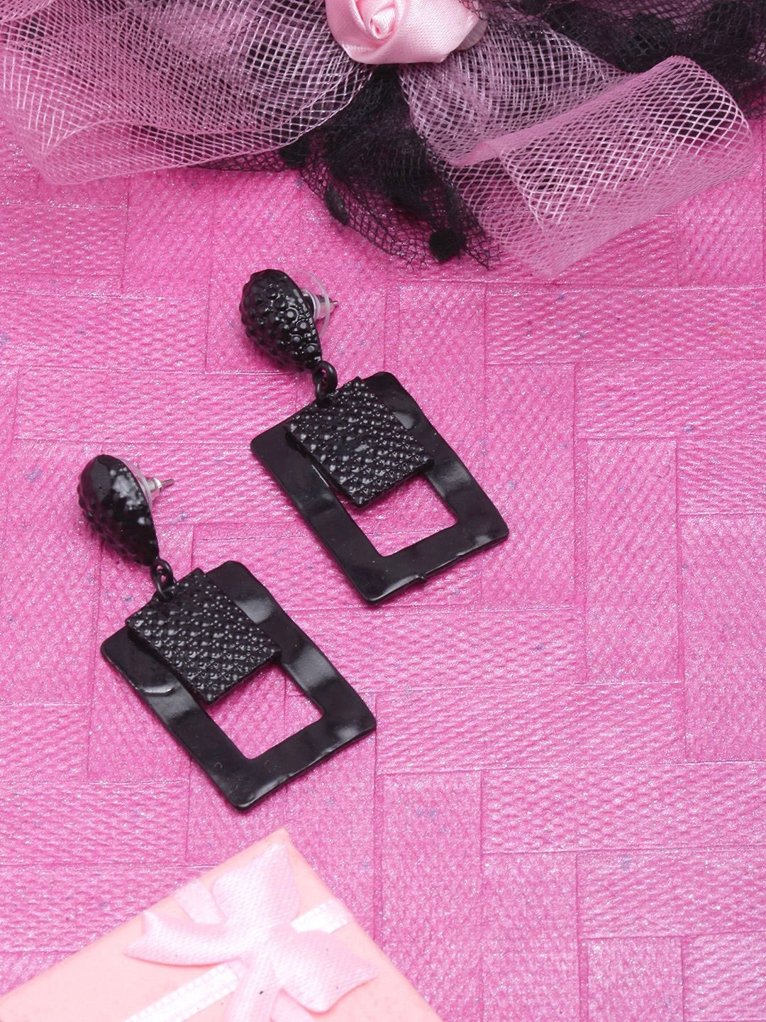 

KPOP Contemporary Drop Earrings, Black
