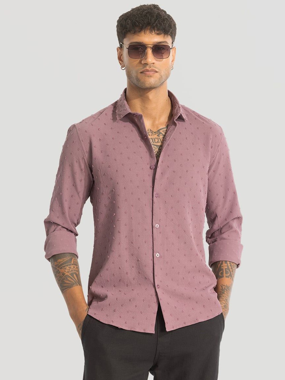 

Snitch Men Smart Spread Collar Textured Casual Shirt, Mauve