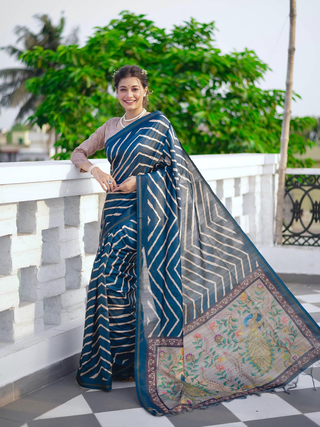 

Kandora Geometric Printed Woven Design Zari Pure Silk Tussar Saree, Blue