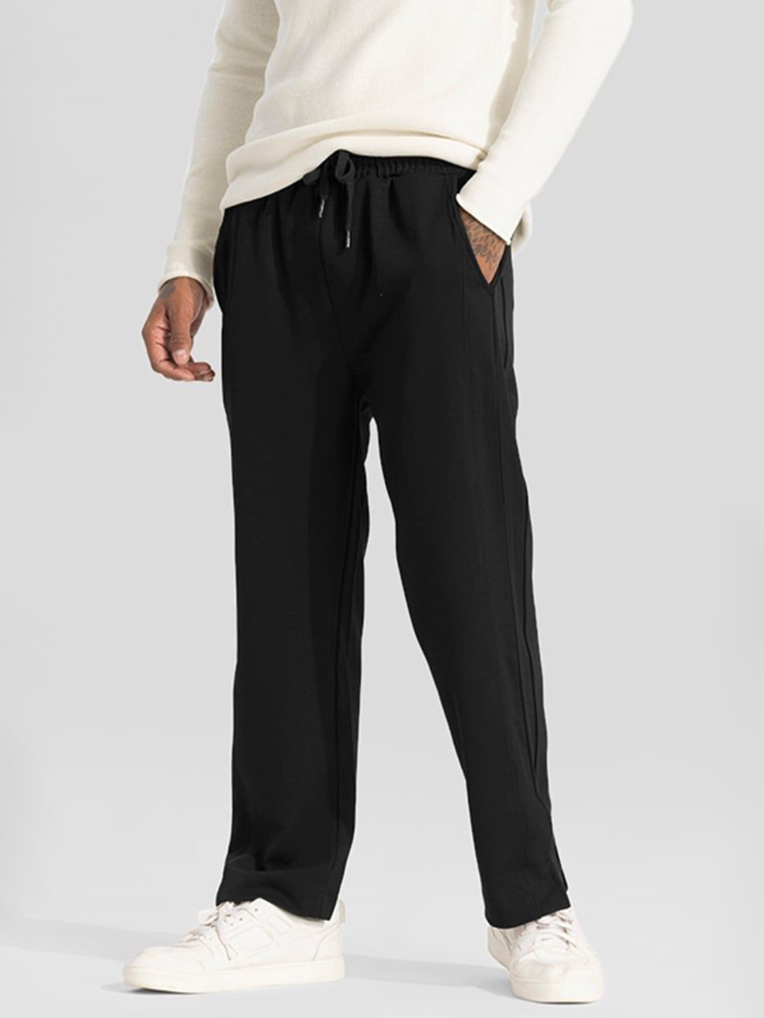 

Snitch Men Relaxed Loose Fit Trouser, Black