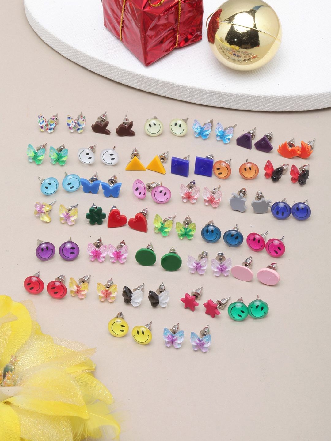 

KPOP Set of 36 Silver-Plated Contemporary Studded Earrings