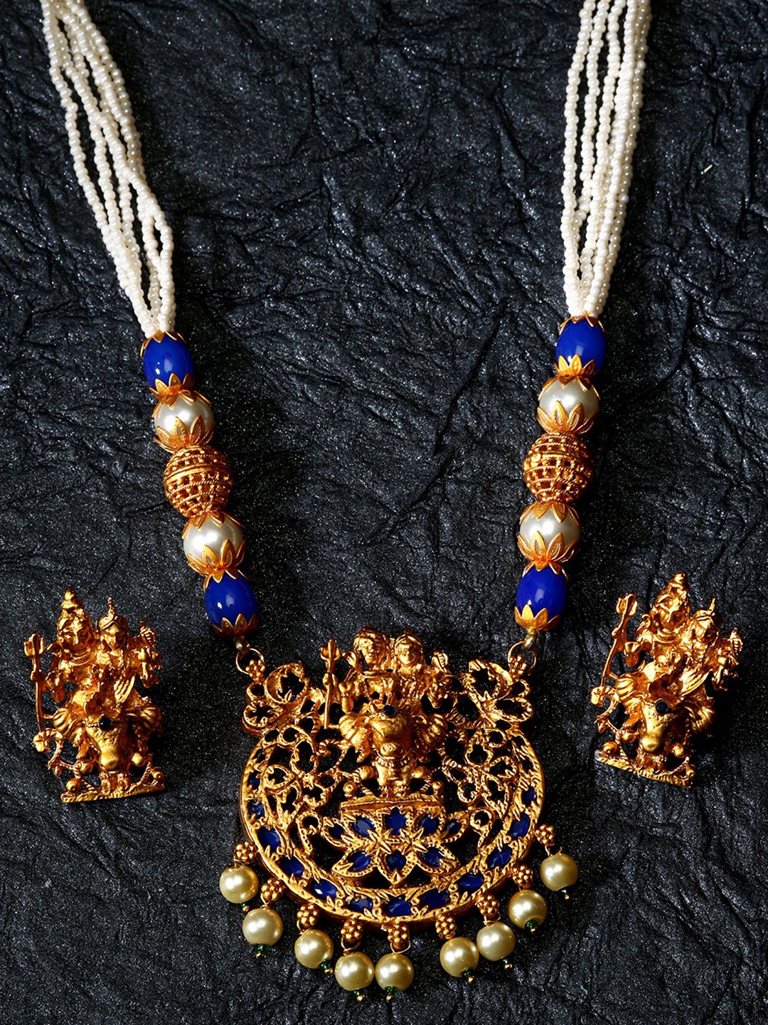 

ANIKAS CREATION Gold-Plated Stone Studded & Beaded Jewellery Set