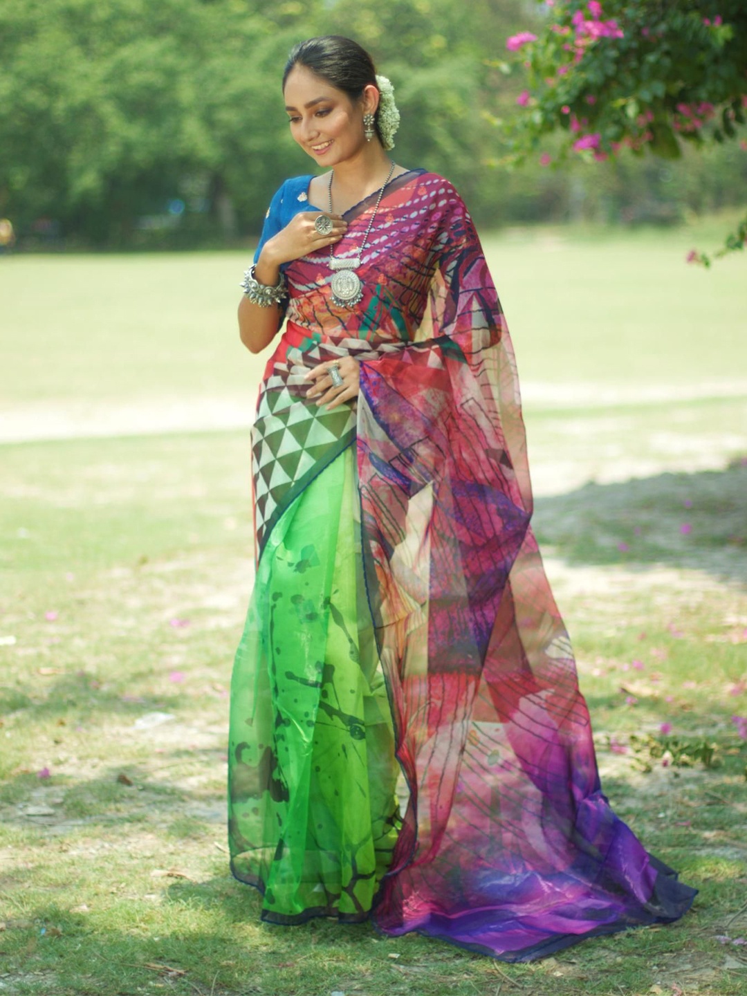 

Kandora Abstract Printed Organza Saree, Green