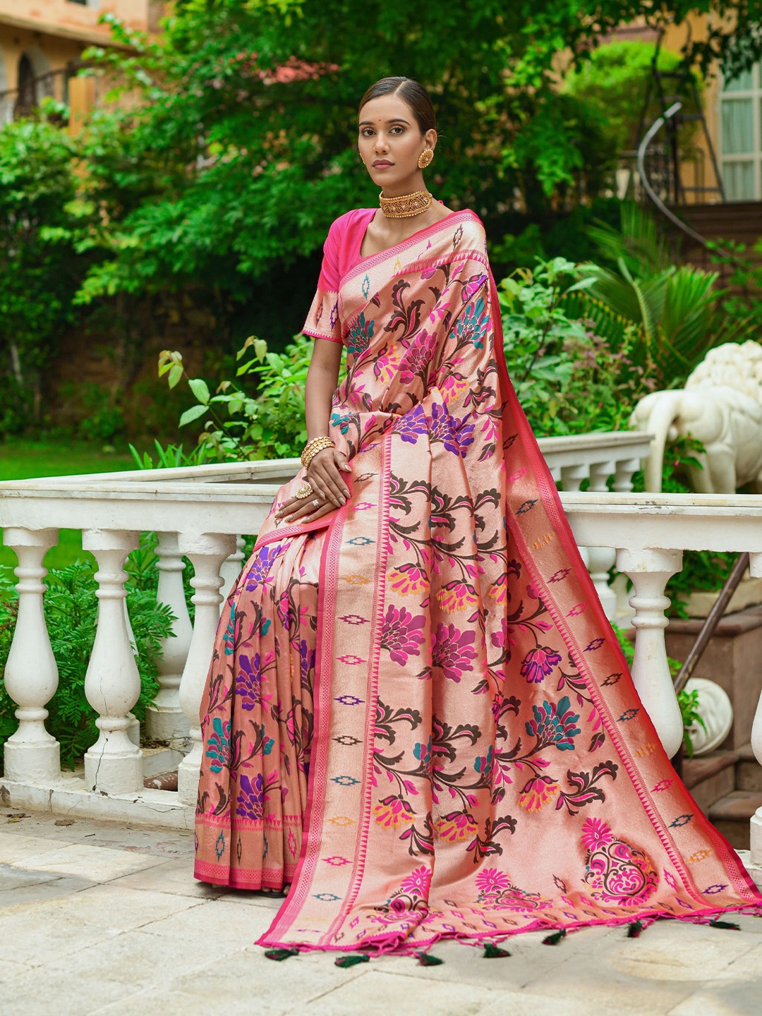 

Kandora Ethnic Motifs Zari Pure Silk Banarasi Saree, Peach