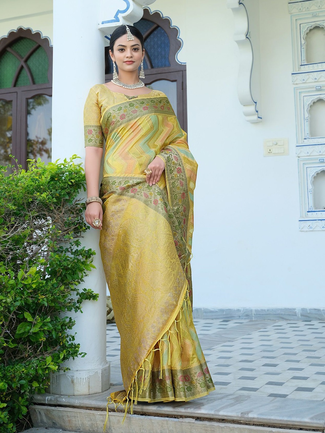

MAHALASA Zari Organza Banarasi Saree, Yellow