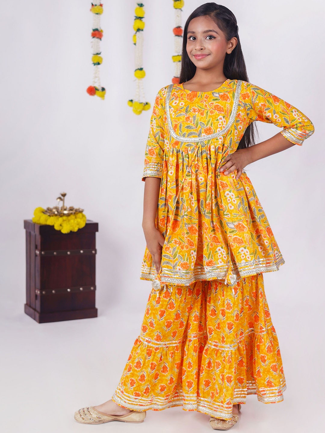 

AATYA KIIDS Girls Floral Printed Regular Gotta Patti Pure Cotton Kurta with Sharara, Yellow