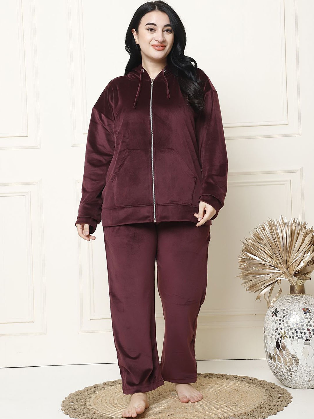

TAG 7 Women Night suit, Brown