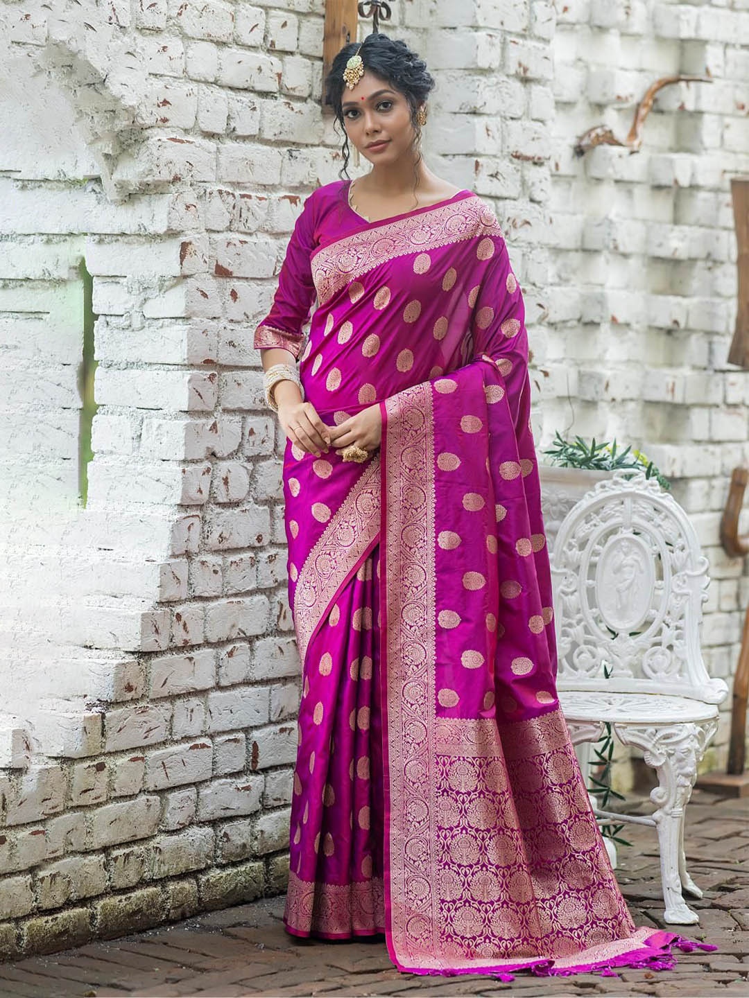 

Kandora Woven Design Zari Pure Silk Banarasi Saree, Lavender