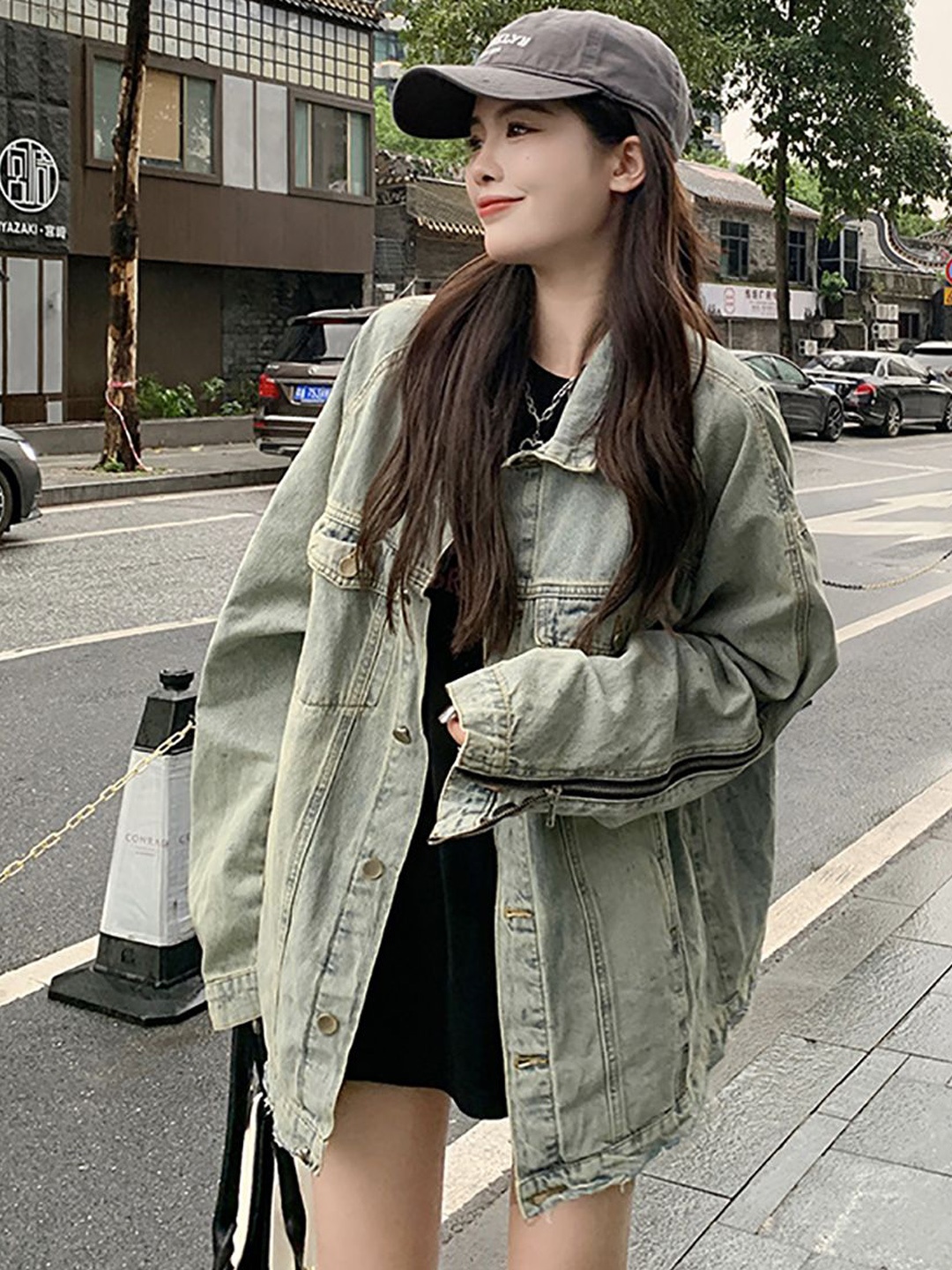 

StyleCast x Revolte Women Spread Collar Longline Denim Jacket, Blue