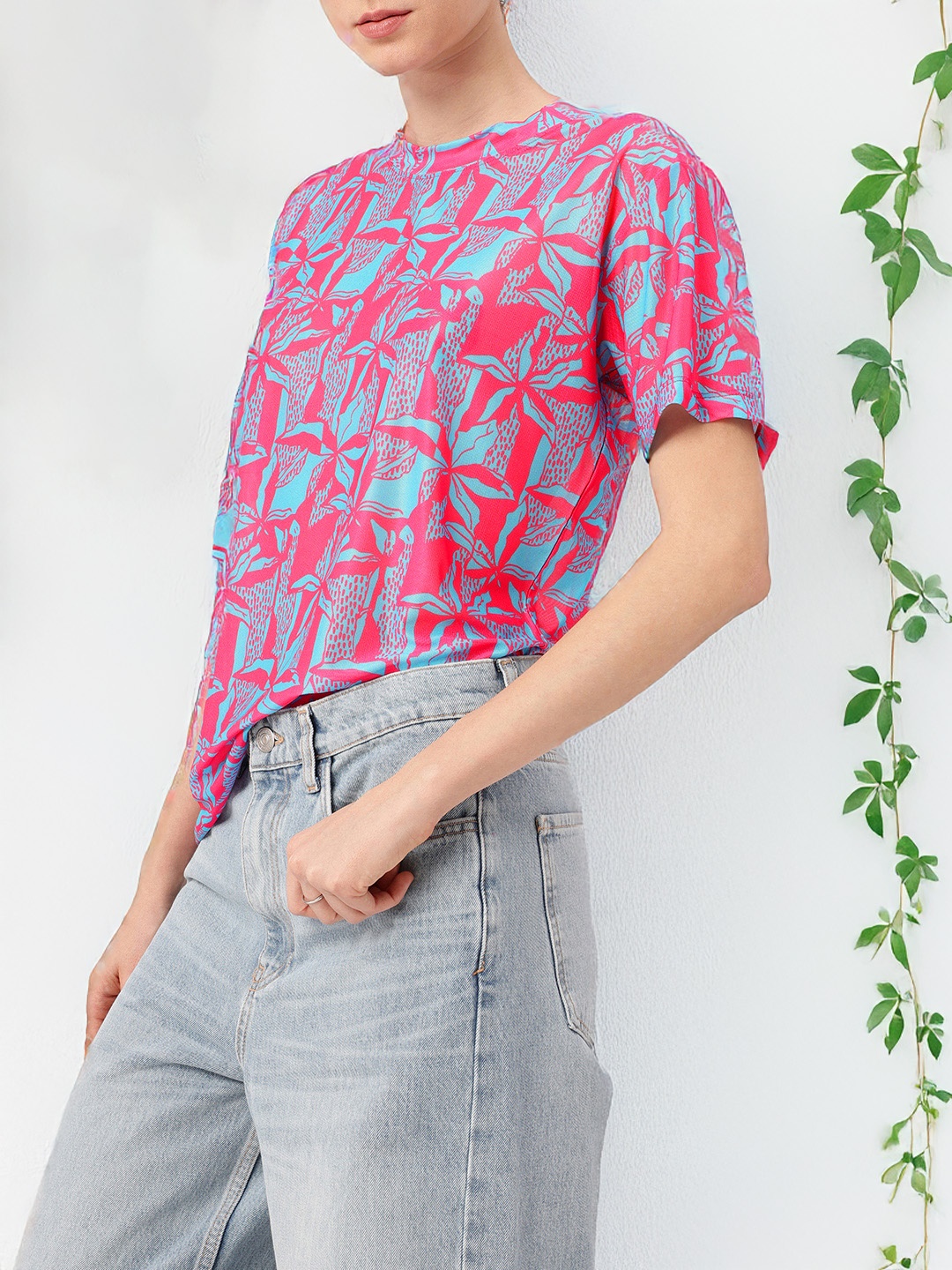 

DressBerry Chic Charm Printed Semi Sheer Soft Net Longline Top, Pink
