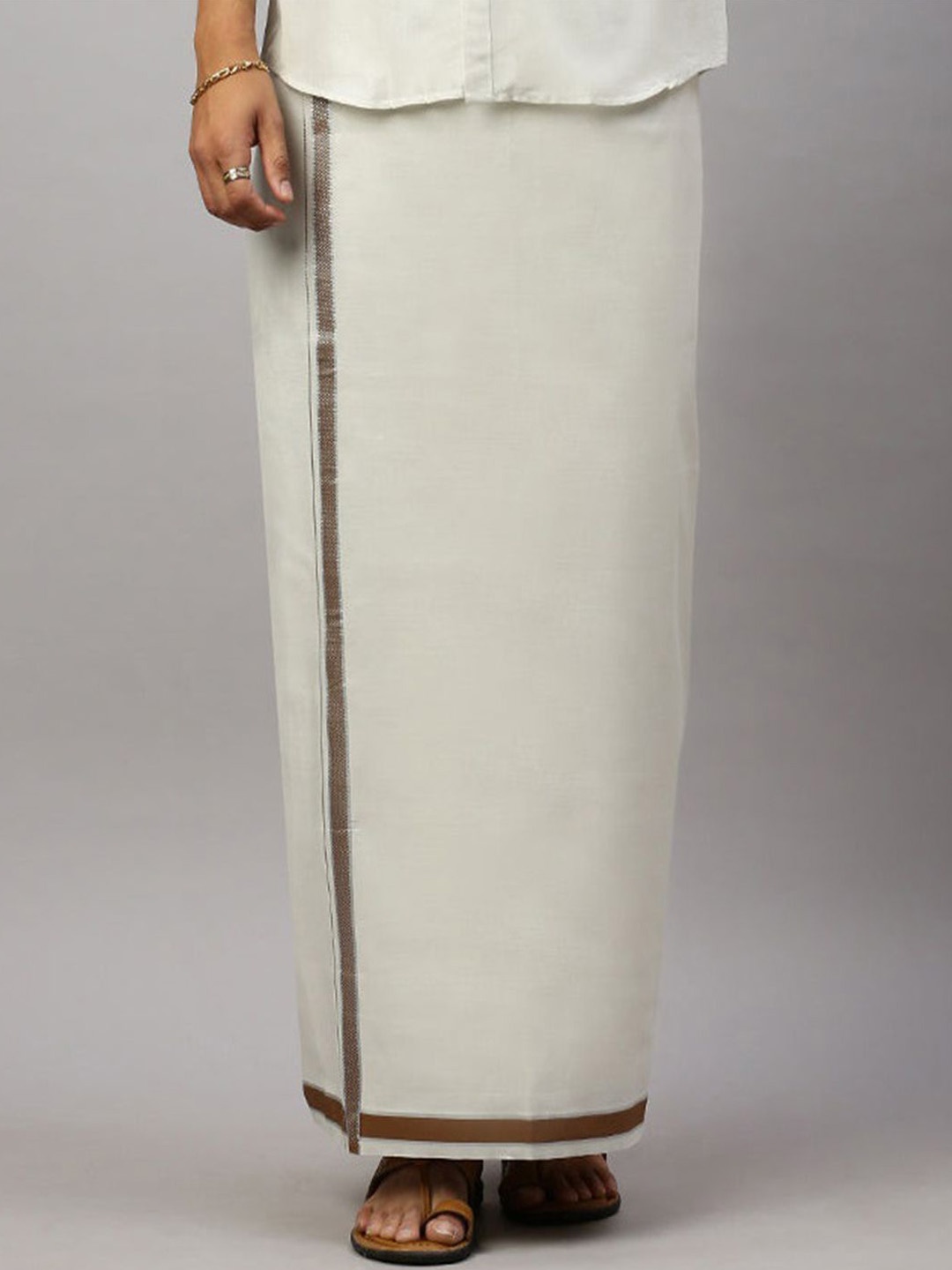 

Ramraj Men Single Layer Tissue Dhoti with Border, Cream