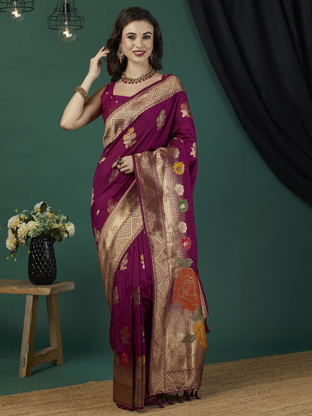 

HI FI NX Ethnic Motifs Woven Design Zari Saree, Violet