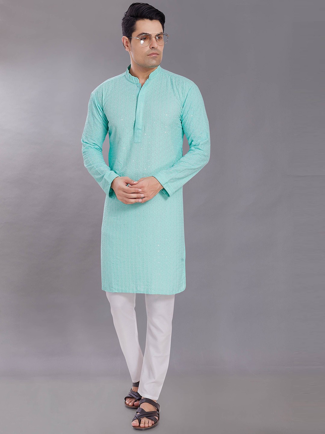 

DIVISIVE Men Thread Work Kurta, Blue