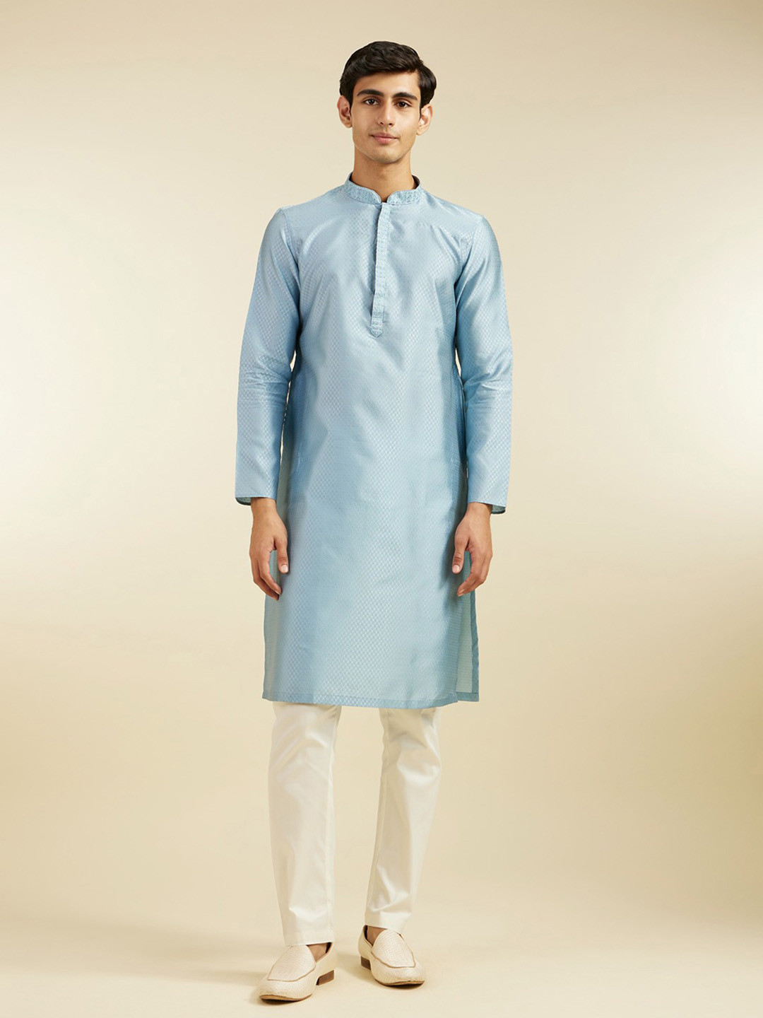 

Diwas by Manyavar Men Floral Woven Design Beads and Stones Mandarin Collar Straight Kurta, Blue