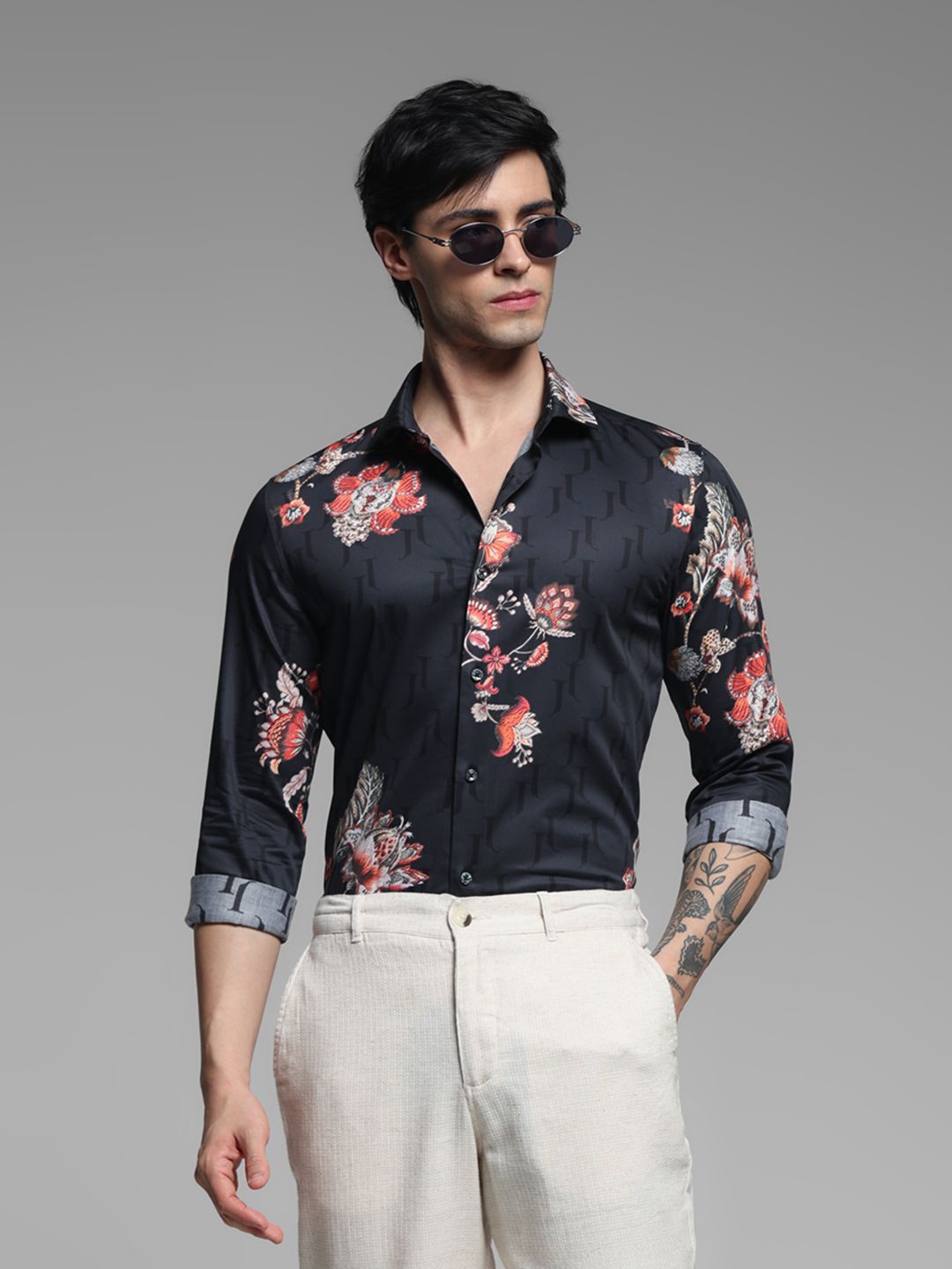 

Jack & Jones Men Spread Collar Floral Printed Cotton Slim Fit Casual Shirt, Black