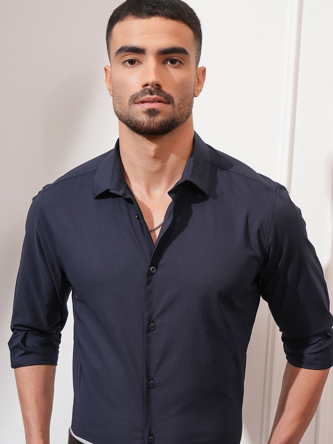 

Locomotive Luxe Men Solid Shirt, Navy blue