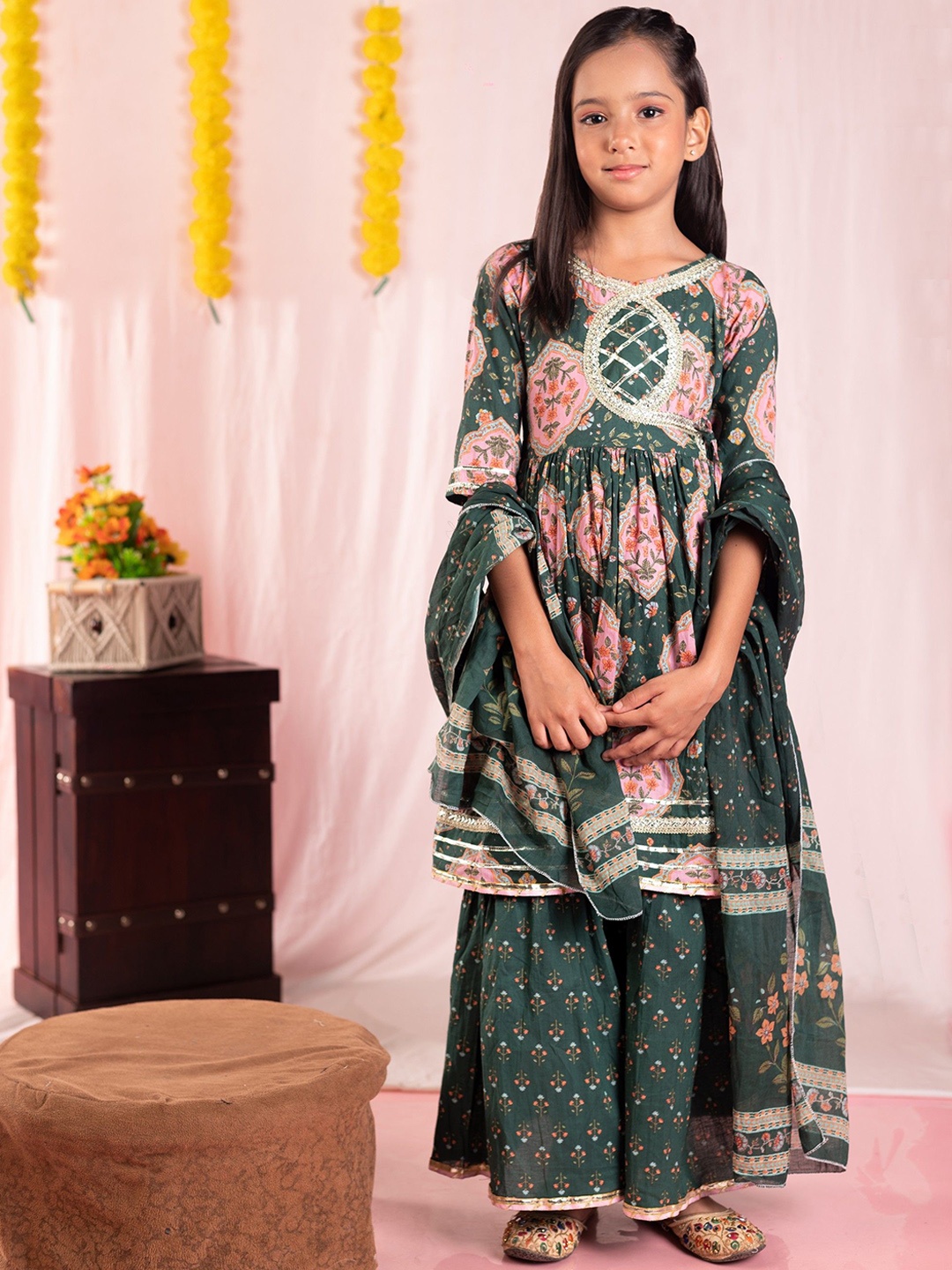 

AATYA KIIDS Girls Ethnic Motifs Printed Pure Cotton Anarkali Kurta with Sharara & Dupatta, Green