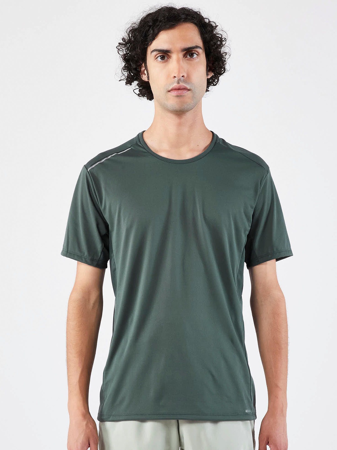 

KIPRUN By Decathlon Men Solid Round Neck T-shirt, Green