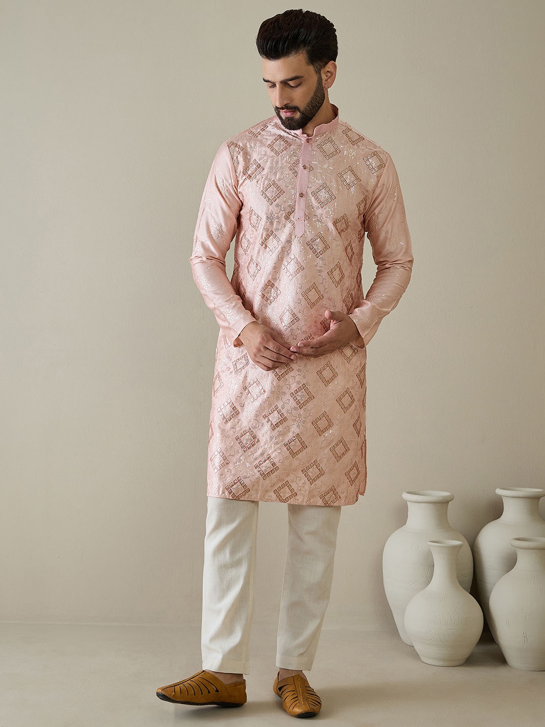 

Anouk Men Geometric Embroidered Thread Work Kurta, Peach