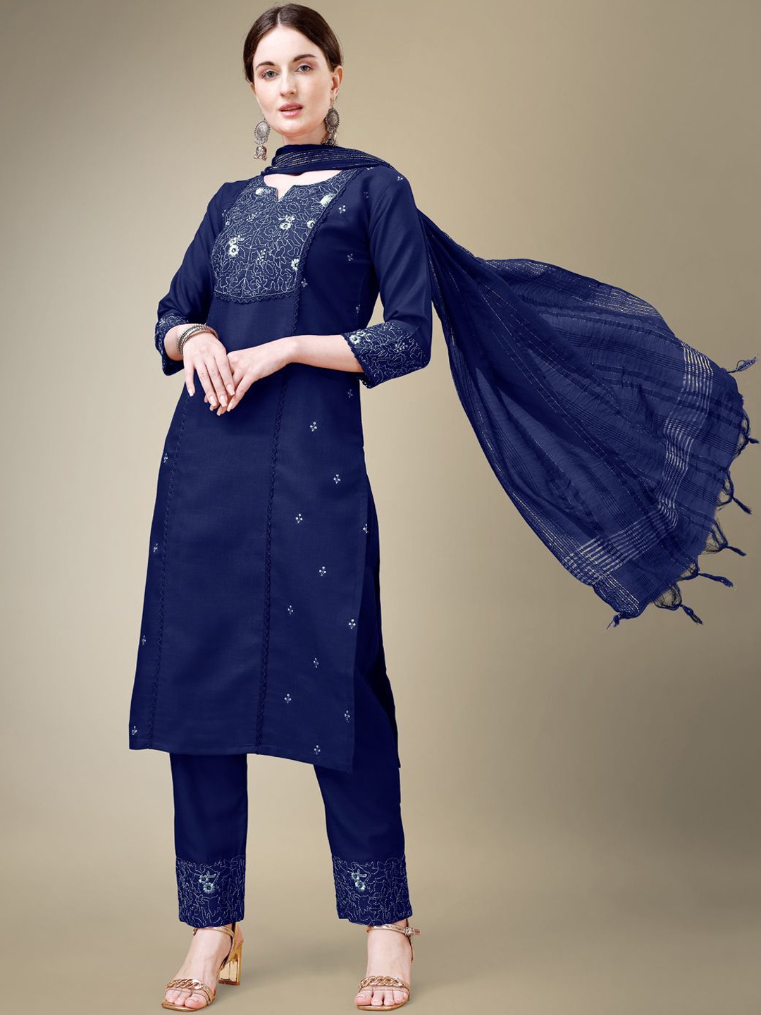 

KAYOMMI Embroidered Regular Thread Work Straight Kurta with Churidar & Dupatta, Navy blue