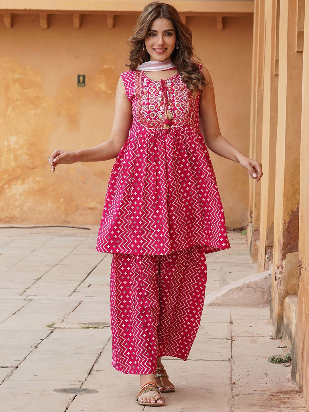 

BAESD Chevron Bandhani Printed Thread Work Tie-Up Neck A-Line Kurta with Sharara & Dupatta, Pink