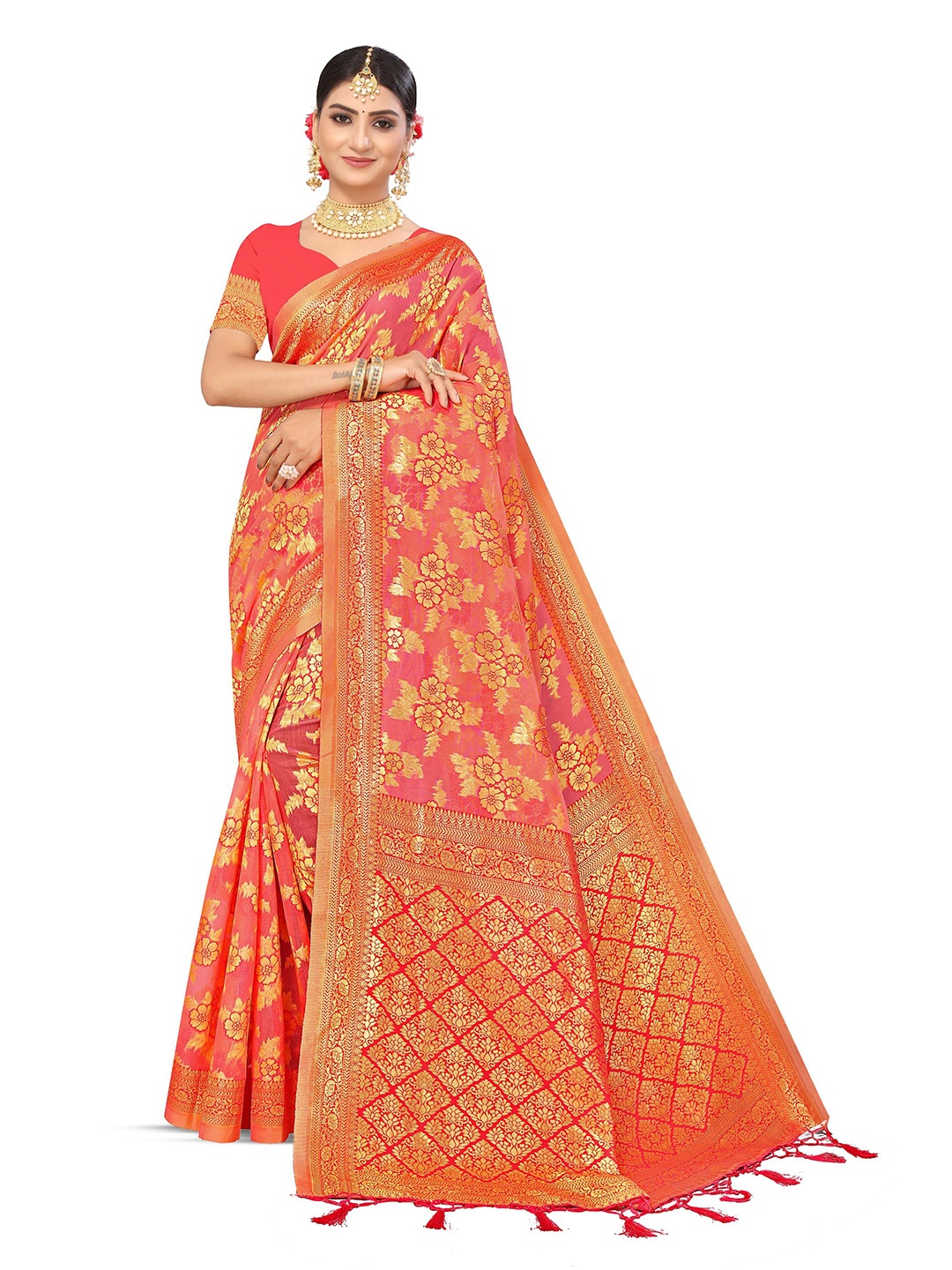 

Maroosh Woven Design Zari Saree, Peach