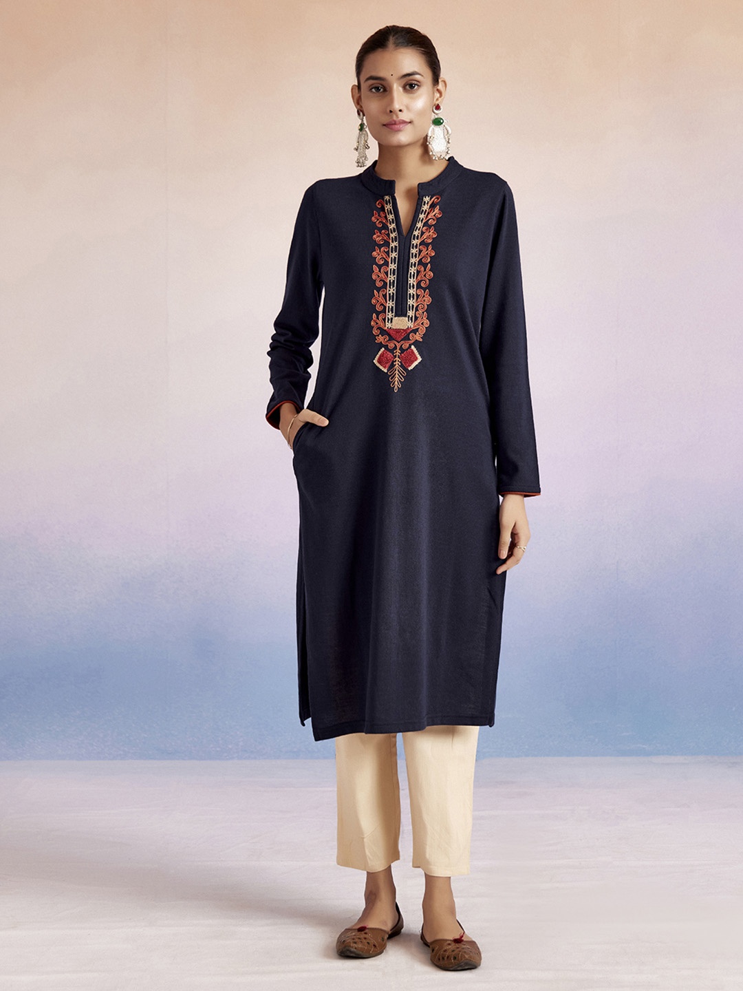 

Jaipur Kurti Women Embroidered Straight Woolen Kurta, Navy blue