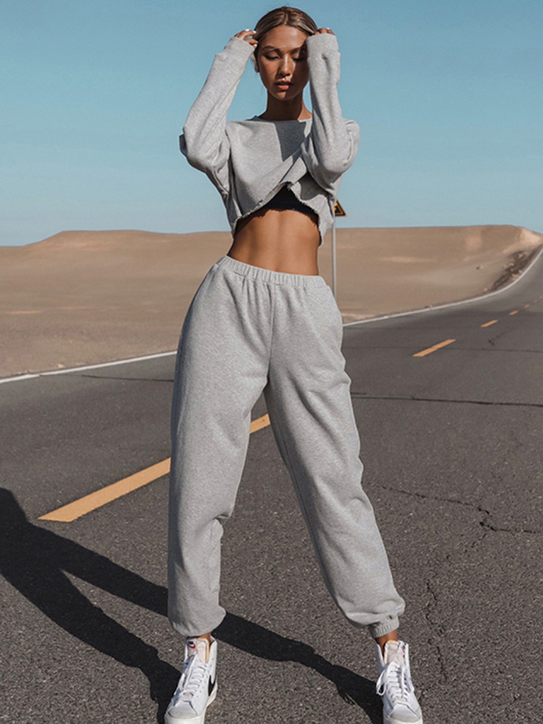 

LULU & SKY Women Round Neck Sweatshirt & Joggers Co-Ords, Grey