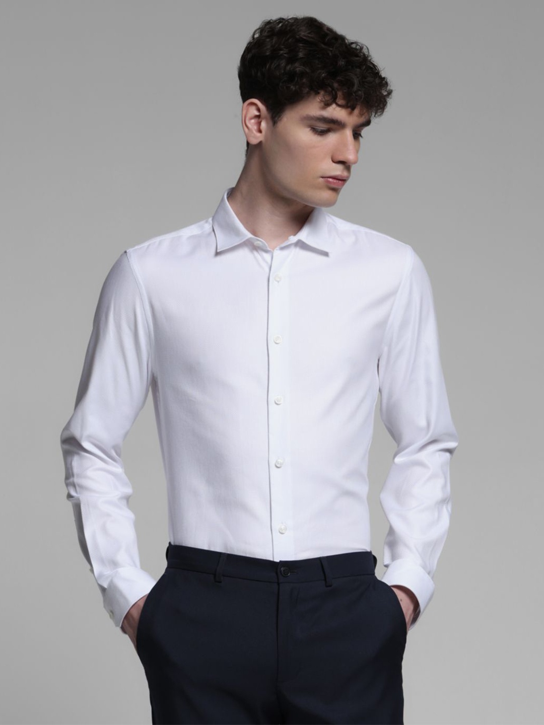 

Jack & Jones Men Cutaway Collar Solid Cotton Slim Fit Casual Shirt, White