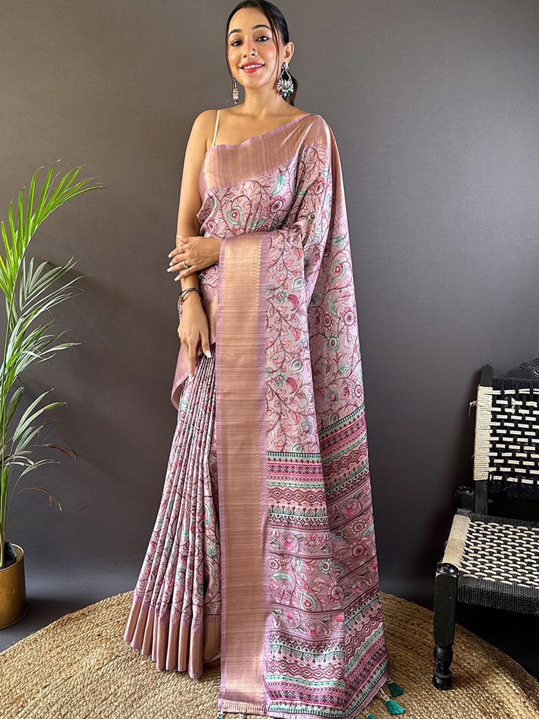 

SGF11 Kalamkari Zari Pure Silk Kanjeevaram Saree, Pink
