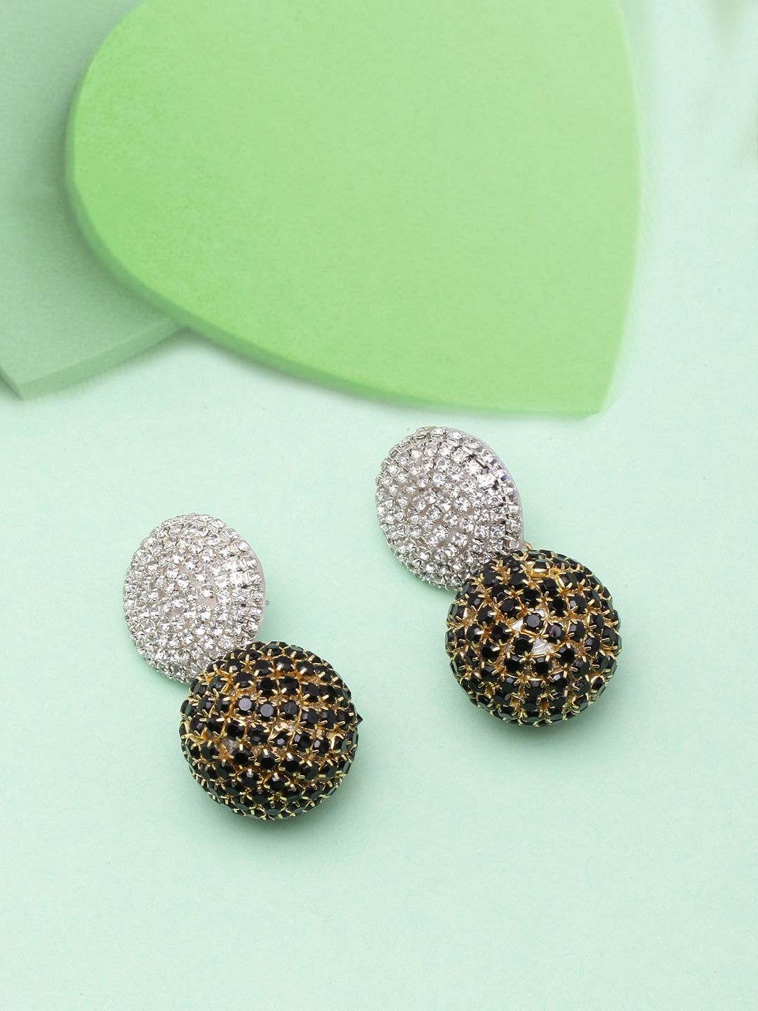 

KPOP Rhinestone Contemporary Drop Earrings, Gold