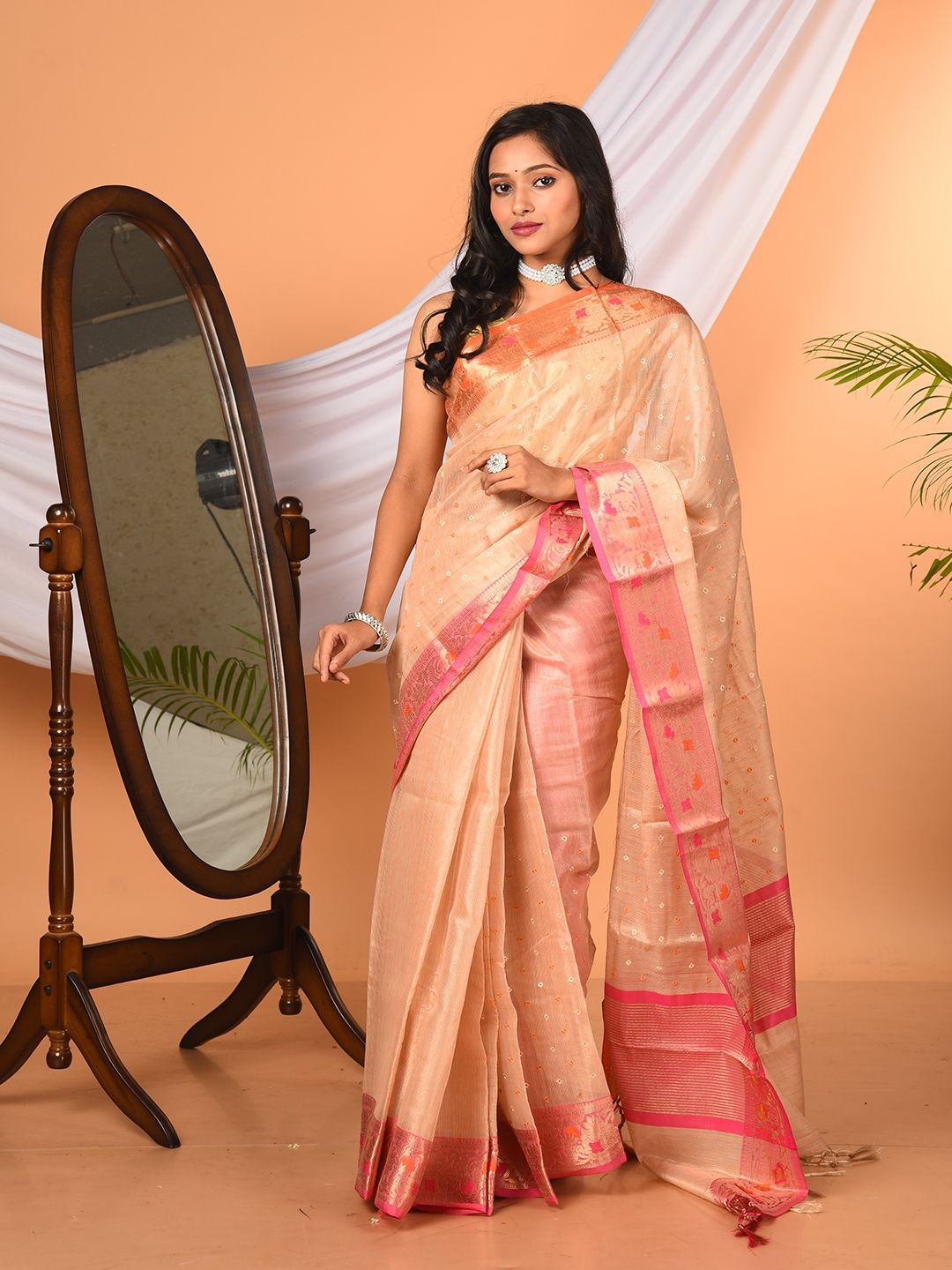 

Laa Calcutta Woven Design Zari Tissue Banarasi Saree, Beige