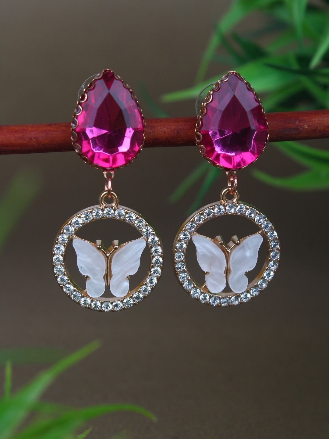

KPOP Contemporary Drop Earrings, Gold