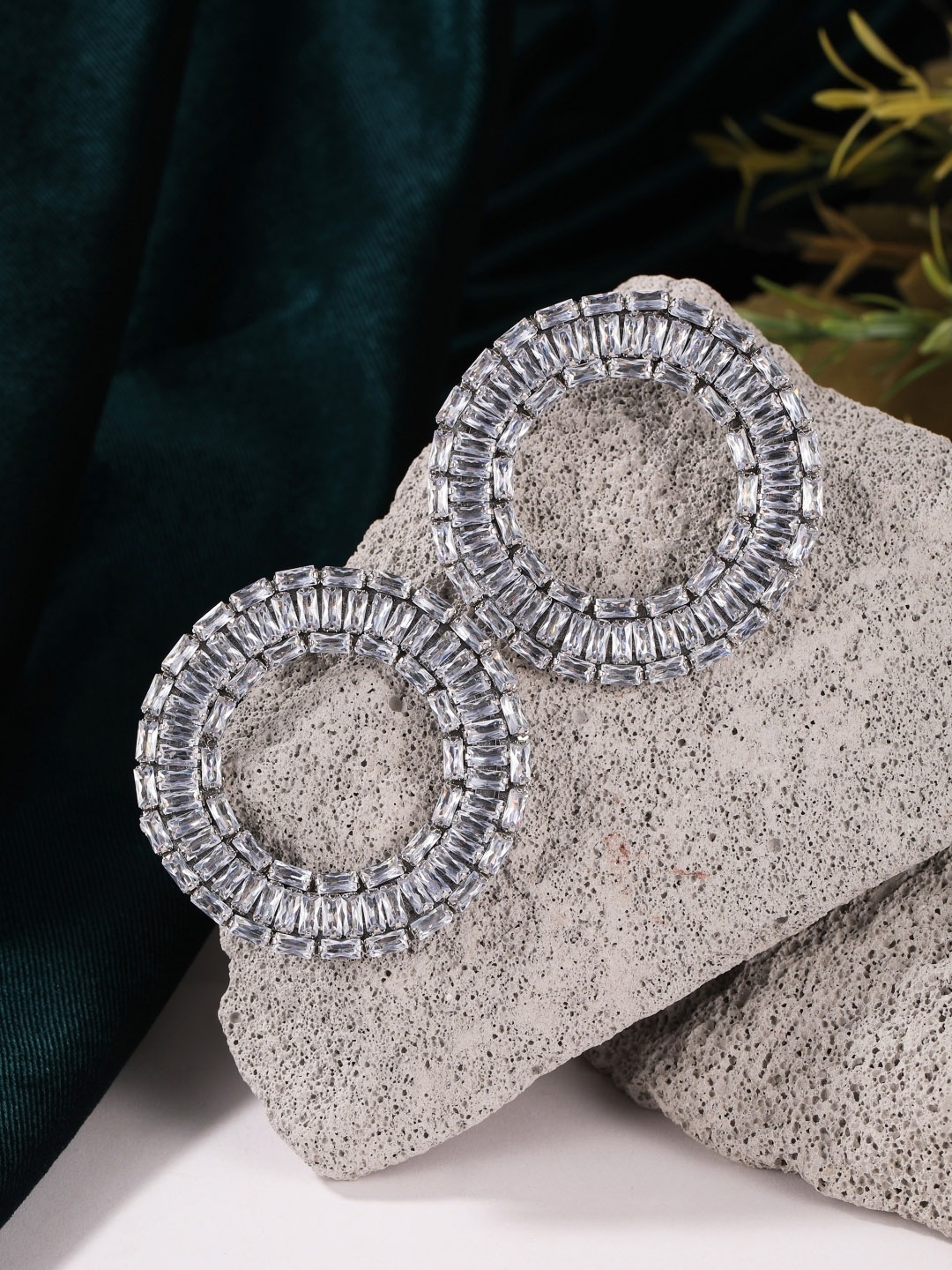 

KPOP Silver-Plated Rhinestone Contemporary Studs