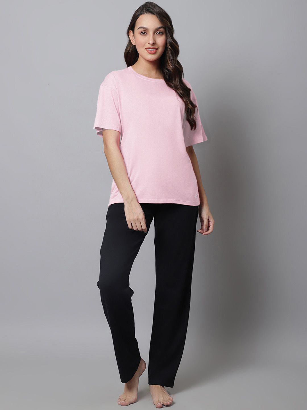 

Kanvin Women Solid Pure Cotton Night suit, Pink