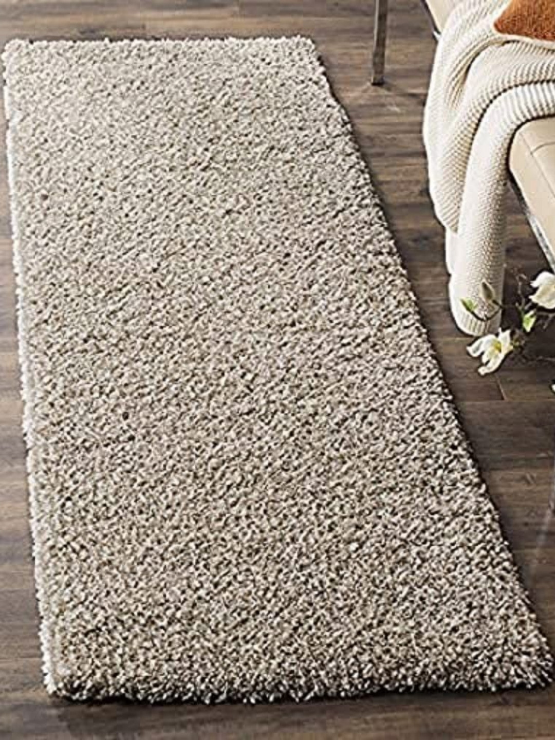 

Banchmark Home Furnishings Off White Solid No Shredding Woollen Carpet