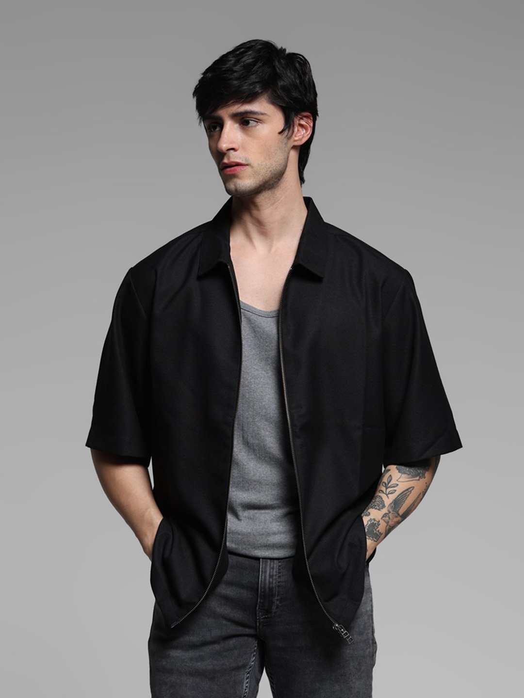 

Jack & Jones Men Spread Collar Solid Cotton Oversized Casual Shirt, Black