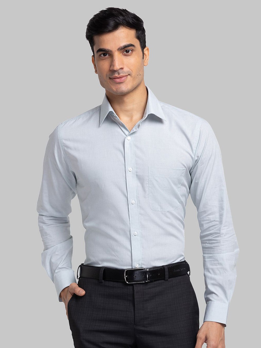 

Raymond Men Spread Collar Micro Checked Cotton Slim Fit Formal Shirt, Blue