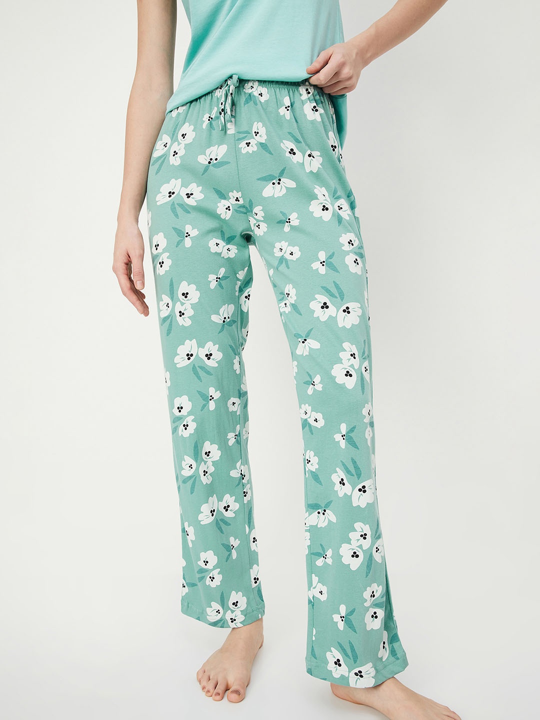 

max Women Floral Printed Pure Cotton Mid Rise Lounge Pants, Green