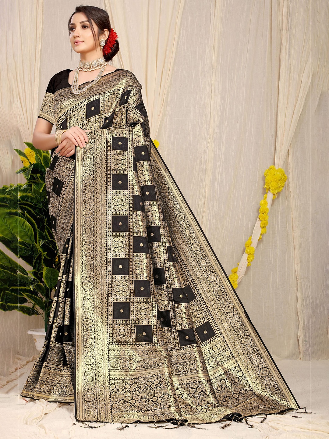 

Royal Rajgharana Saree Ethnic Motifs Zari Pure Silk Banarasi Sarees, Black