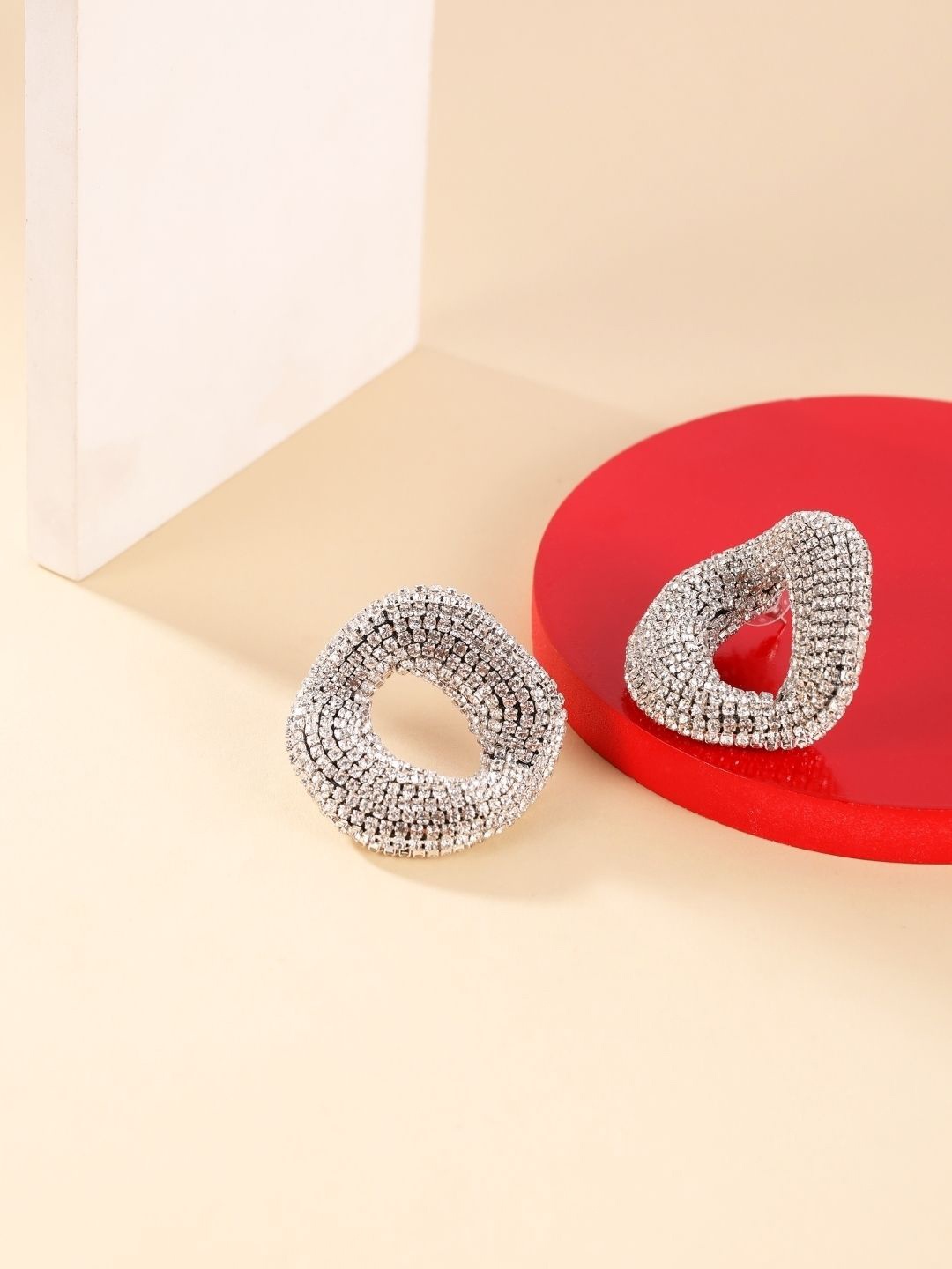 

KPOP Silver-Plated Contemporary Studs