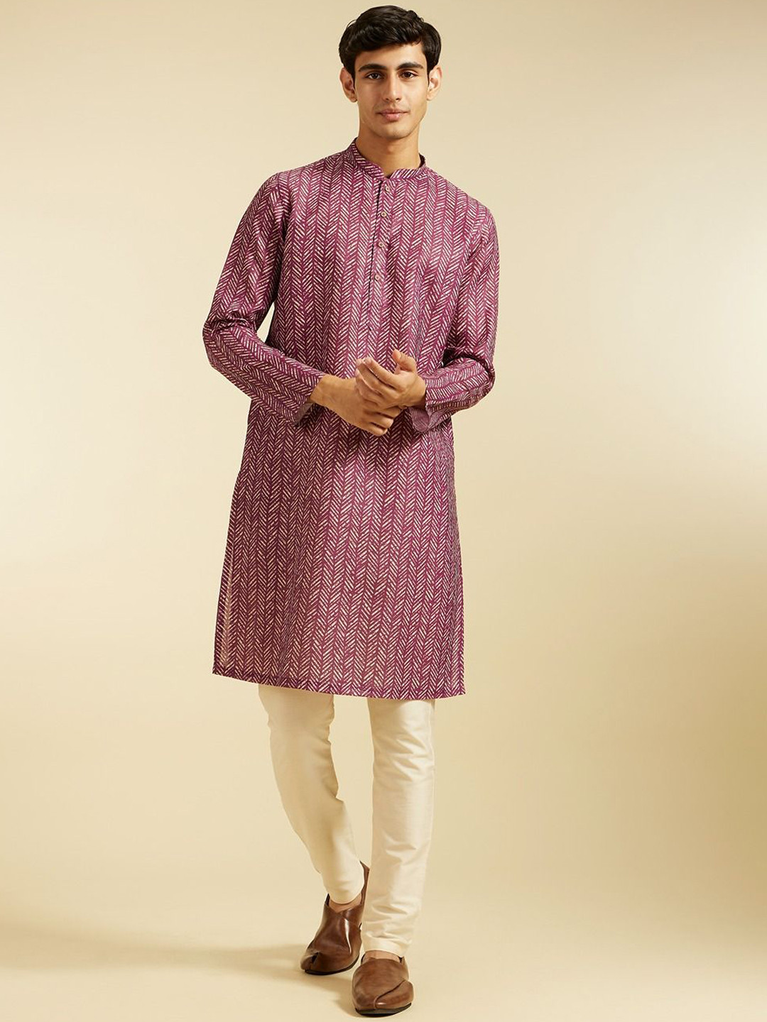 

Diwas by Manyavar Men Abstract Printed Mandarin Collar Cotton Straight Kurta, Pink