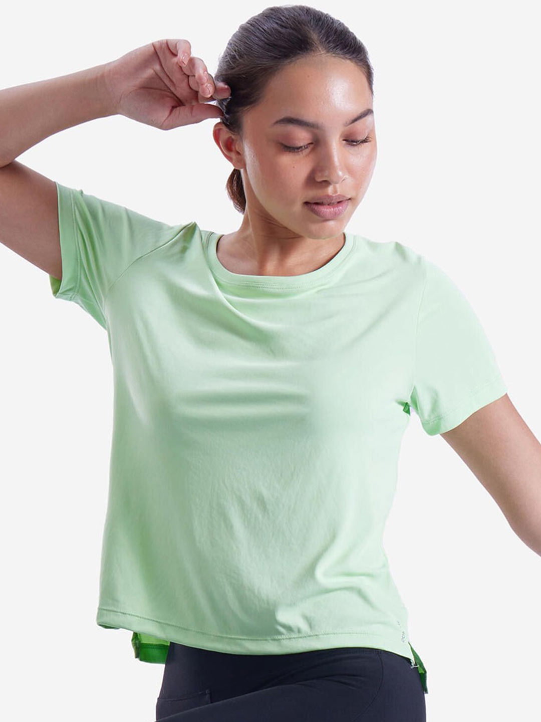 

Domyos By Decathlon Women Solid Round Neck T-shirt, Green