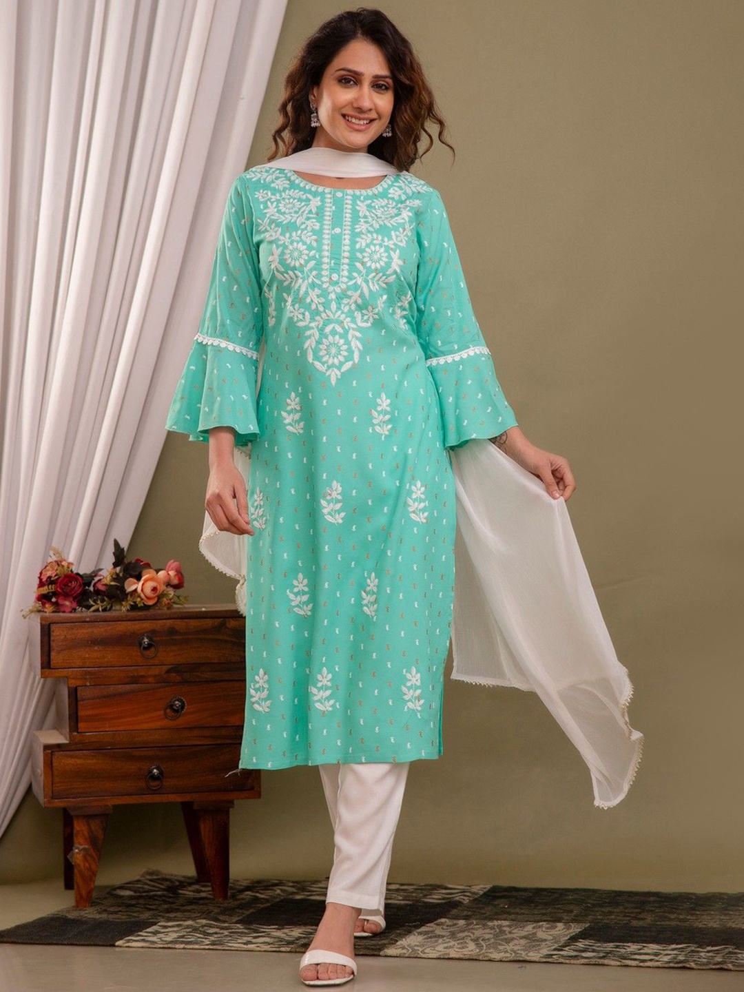 

FASHION FEMINA LUDHIANA Women Ethnic Motifs Embroidered Regular Thread Work Kurta with Trousers & With, Turquoise blue