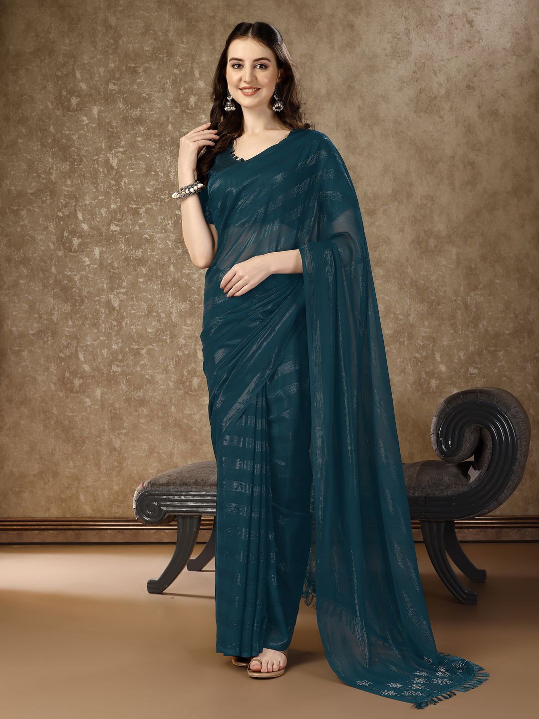 

HERE&NOW Embellished Beads and Stones Saree, Blue