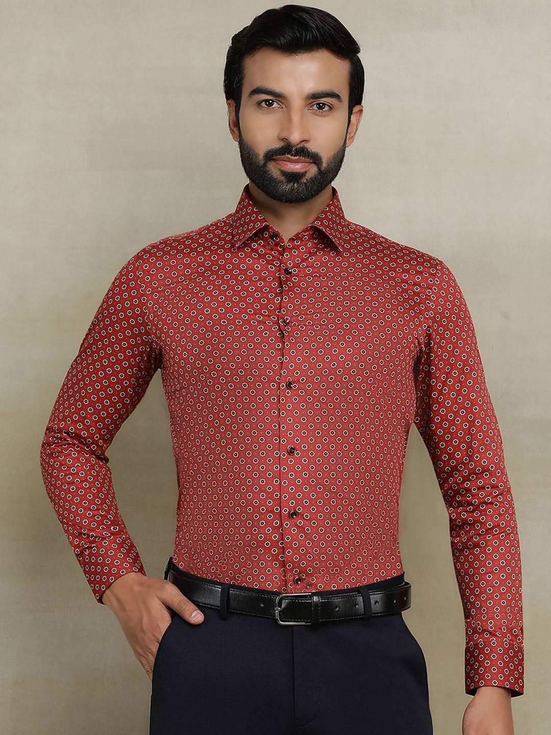 

WYRE Men Spread Collar Floral Printed Cotton Slim Fit Semiformal Shirt, Red