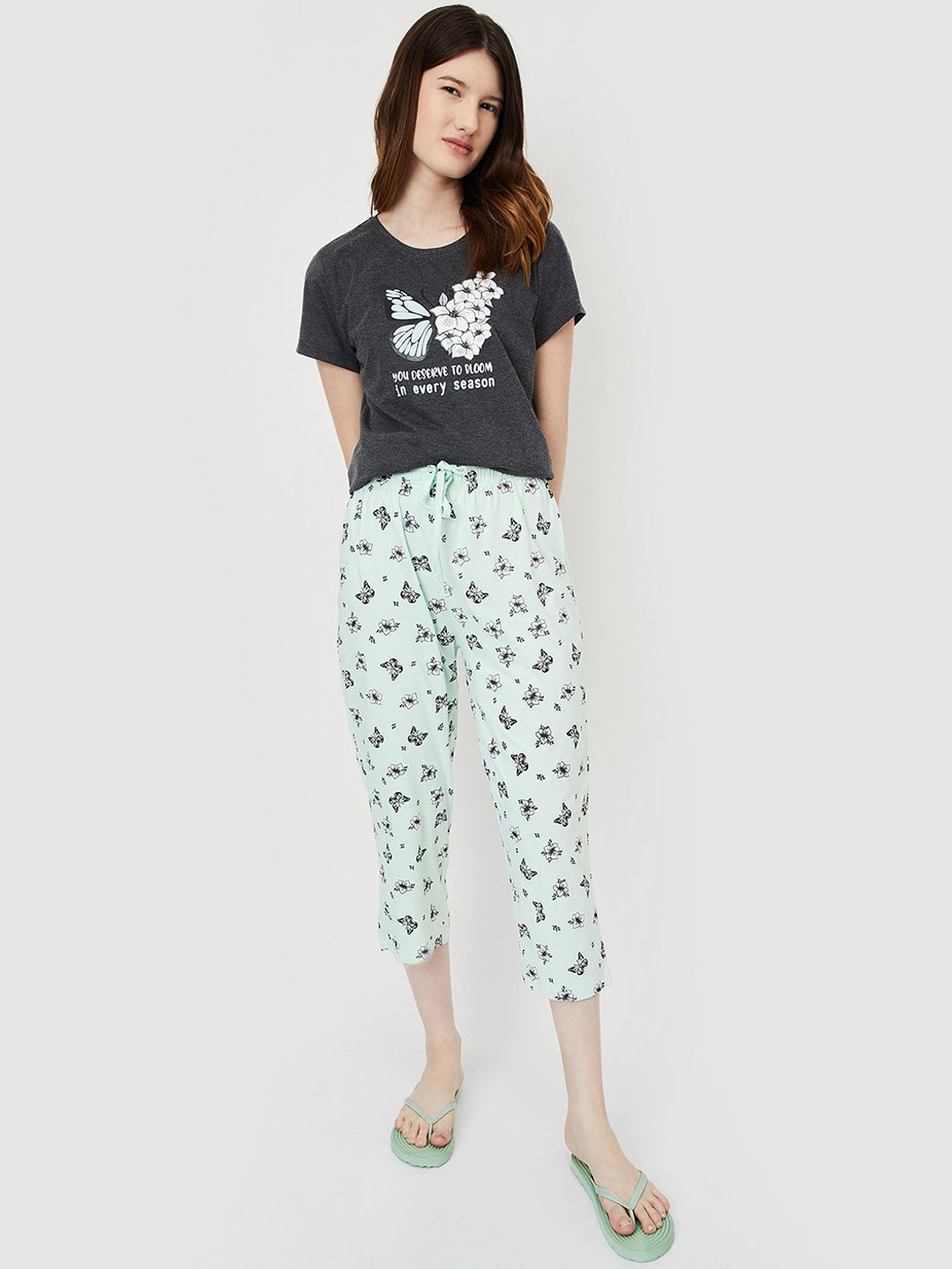 

max Women Printed Capri Set, Grey